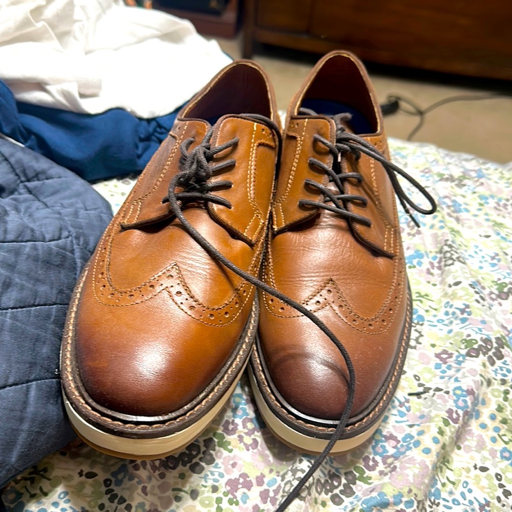 Men's Essien Wingtip Oxford Casual Dress Shoe Size 10